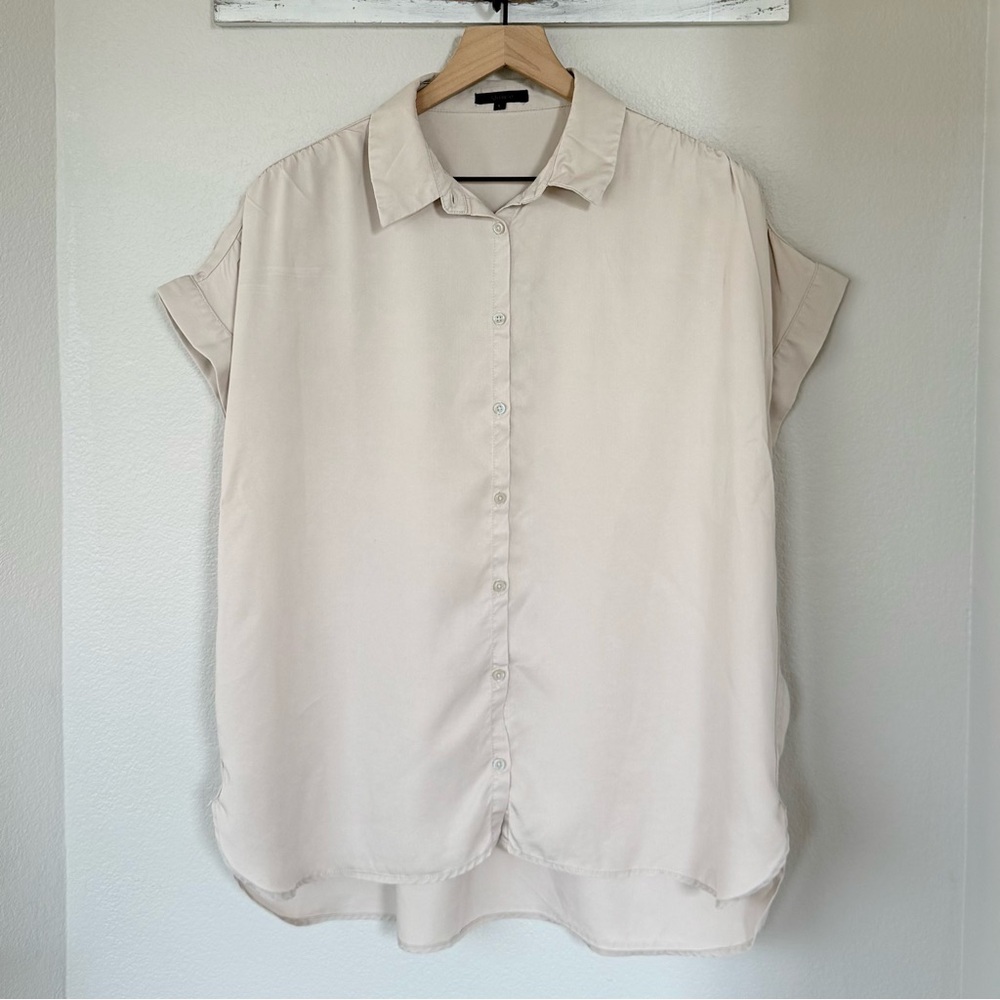 Quince Beige Short Sleeve Button-Down Shirt - Picture 3 of 13